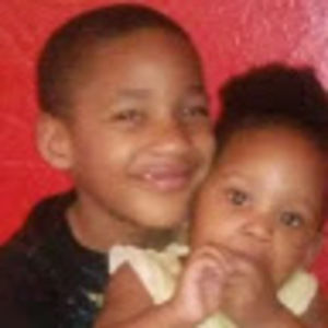 Meet your Posher, Flora